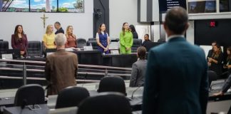 Parlamento municipal adota sessões virtuais durante período de reforma