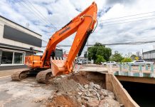 Trecho de Av. Tancredo Neves está interditado para obras de contenção da ponte do Barbado