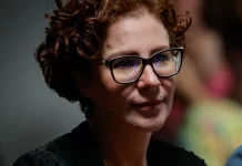 Justiça italiana autoriza extradição de Carla Zambelli para o Brasil