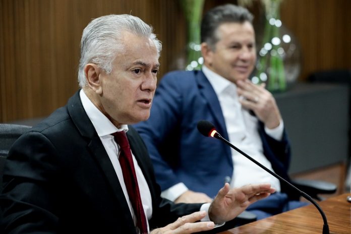 ORLANDO-PERRI-E-MAURO-MENDES