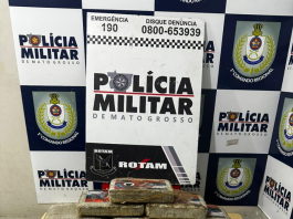 Rotam prende dois suspeitos por tráfico de drogas e apreende 13 tabletes de maconha