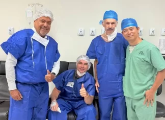 Flávio Bolsonaro passa por cirurgias em hospital de Brasília