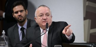 Ex-governador de Mato Grosso aponta supostas fraudes em crédito consignado e envolve Banco Master