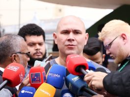 Abílio joga pressão sobre Câmara e diz que demora em empréstimo atrasa asfalto nos bairros