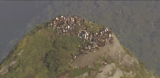 Ação contra o CV no Vidigal tem tiroteio, Av. Niemeyer fechada e turistas ‘ilhados’ em mirante