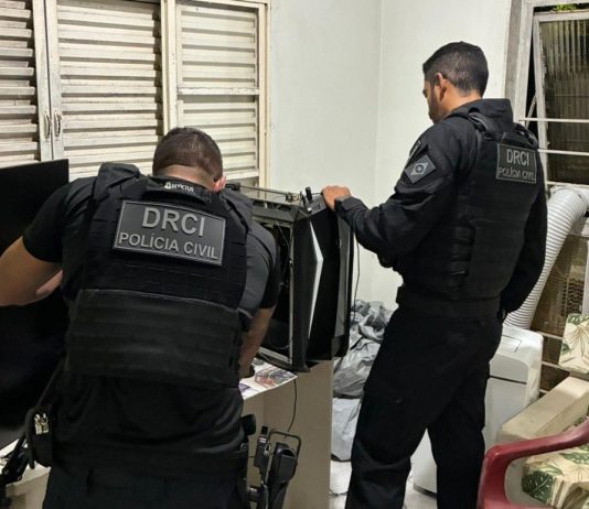 Polícia Civil desarticula grupo criminoso que usava IA para invasões e fraudes eletrônicas