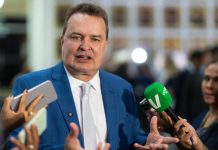 Max Russi detona proposta de Cattani e diz que liberação de animais em circos é retrocesso