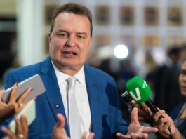 Max Russi detona proposta de Cattani e diz que liberação de animais em circos é retrocesso
