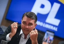 Centrão atribui crescimento do PL à força política de Flávio Bolsonaro