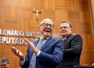 Partido de Pivetta passa a ter maior bancada na ALMT após janela partidária