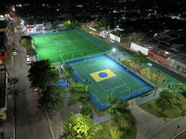 Prefeitura e Governo entregam campo e quadra no Três Barras e ampliam investimentos em espaços esportivos