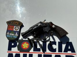 Homem é preso por porte ilegal de arma e ameaça em Santo Antônio de Leverger