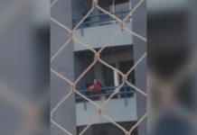 Casal é flagrado em ato íntimo na sacada de apartamento e polícia é acionada
