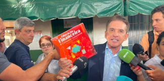 TCE anuncia análise técnica de livros após identificação de erros em materiais da rede municipal