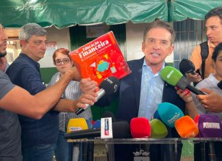TCE anuncia análise técnica de livros após identificação de erros em materiais da rede municipal
