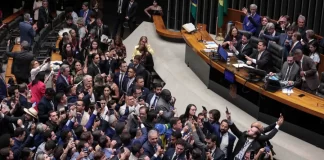 Partidos com ministérios no governo apoiam derrubada de veto sobre dosimetria