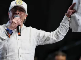 Candidato da esquerda contesta resultado preliminar e pede anulação de mais de 33 mil mesas eleitorais na Colômbia