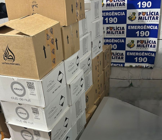 Polícia Militar prende homem com 14 caixas de produtos contrabandeados em cidade de MT