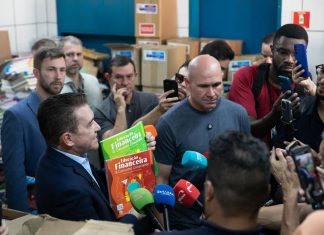Abilio rejeita acusação de “pedalada” na Educação e faz ironia com vídeo de Emanuel pedalando