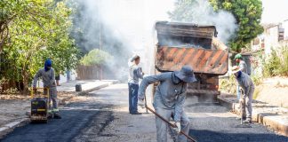 Prefeitura de Cuiabá recupera mais de 45 mil buracos em 2026 e amplia mutirão para a região Norte