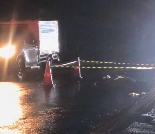 Idoso de 73 anos morre após atropelamento na BR-364 e polícia investiga sequência de colisões com caminhões