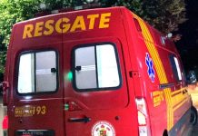 Motorista atropela três pessoas, deixa uma vítima em estado grave e foge do local