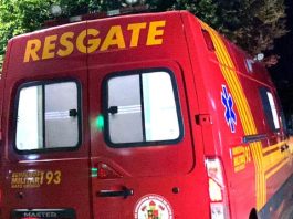 Motorista atropela três pessoas, deixa uma vítima em estado grave e foge do local