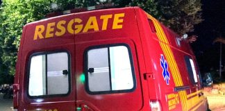 Motorista atropela três pessoas, deixa uma vítima em estado grave e foge do local