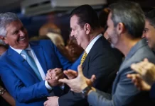 Caiado oficializa Kassab como vice em chapa para a disputa presidencial
