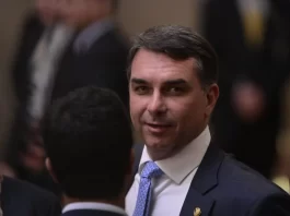 Convenção do PL se aproxima e definição sobre vice de Flávio Bolsonaro segue indefinida