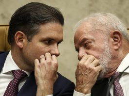 Lula amplia articulação com Centrão e enfraquece espaço de Flávio Bolsonaro