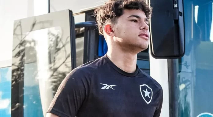 Bruninho Samudio é afastado do Botafogo por questões disciplinares