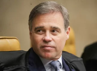 Mendonça determina investigação da PF sobre vazamento no caso Lulinha
