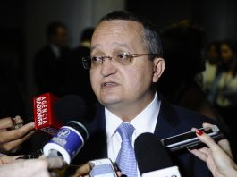 Pedro Taques prepara novas críticas ao governo de Mato Grosso