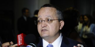 Pedro Taques prepara novas críticas ao governo de Mato Grosso
