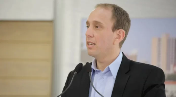 Prefeito tiktoker:: Republicanos expulsa Rodrigo Manga por decisão unânime do Conselho de Ética