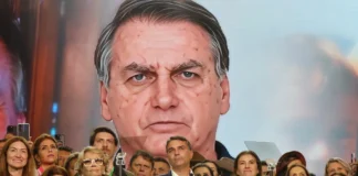 TSE analisa uso de IA para recriar Bolsonaro em convenção de Flávio nesta terça