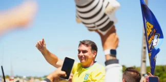 Flávio poupa Nunes Marques e mantém ofensiva para aproximar Moraes de Lula