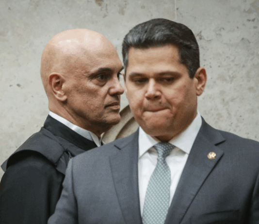 Alcolumbre sinaliza que não pretende avançar com pedidos de impeachment de Moraes