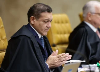 Mensagens no celular de Vorcaro citam R$ 500 mil ao lado de contato ligado a filho de Nunes Marques
