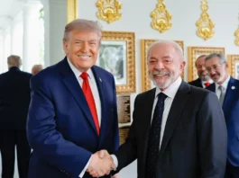 Após conversa com Lula, Trump orienta equipe a buscar acordo sobre tarifas